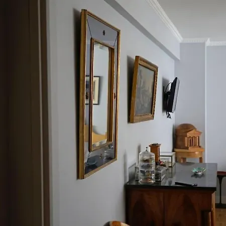 Beautiful, Very Comfortable * 巴黎